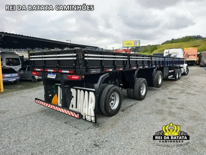 Carreta Semi Reboque Vanderléia 3 Eixos 14,30m Assoalho chapa de ferro c/ Pneus