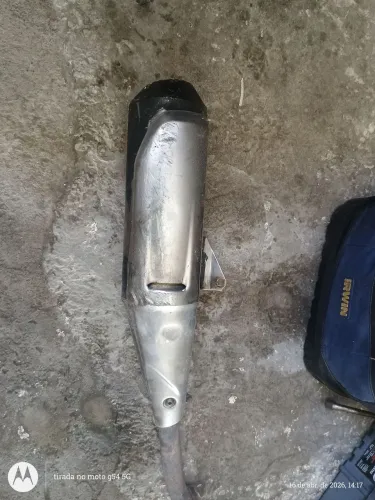 Vendo cabeçotes e escapamento da cb300 original 