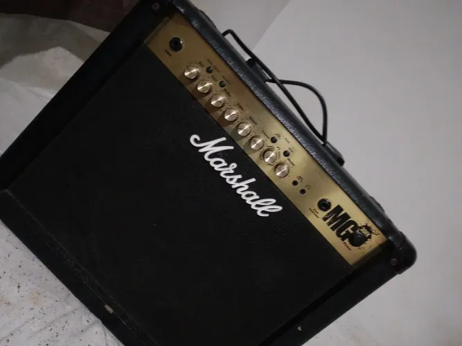 Marshall Mgfx30 30W - Amplificador de Guitarra com Efeitos
