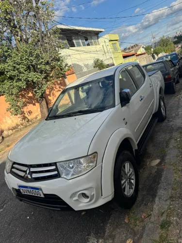 Mitsubishi L200 Triton HPE 3.2 CD TB Int.diesel AUT 2014