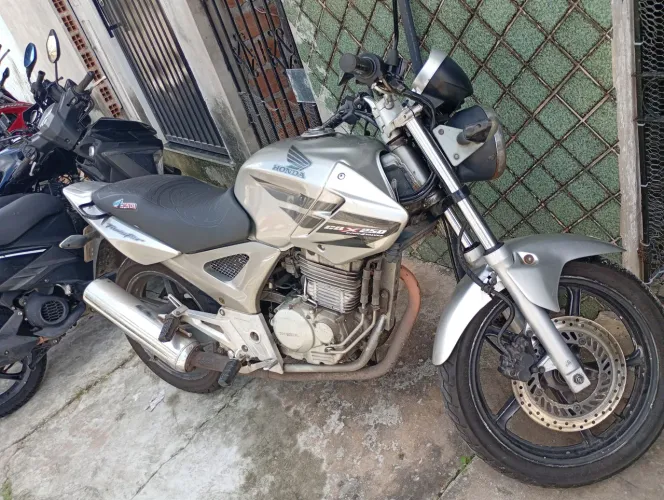 Honda cb Twister 250