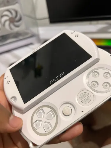 PSP Go white novinho