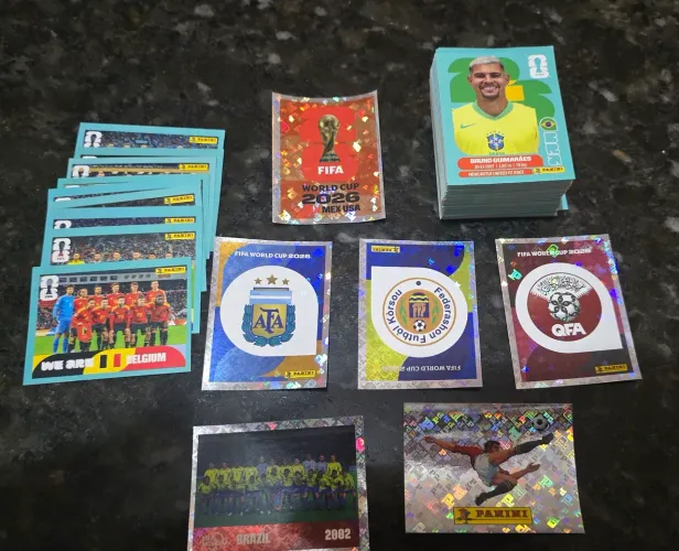 Lote 200 figurinhas SEM REPETIÇÃO Copa 26