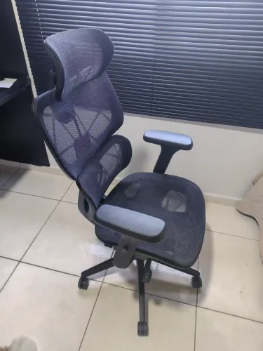 OPORTUNIDADE - Cadeira Ergonômica Elements Siggy