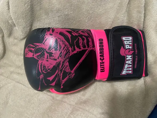 Luva Titan Pro - Muay Thai/ Box