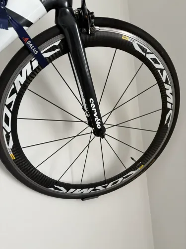 Roda de carbono Mavic cosmic SLS