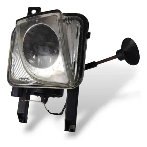 Farol De Milha Lado Esquerdo Agile Montana 2011 A 2019 Branco