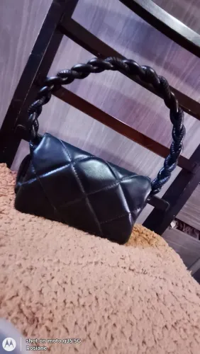 Bolsa de mão preta