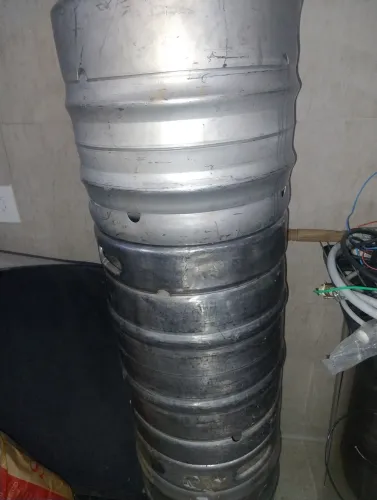 Barris de chopp dois de 30.e um de 50 litros