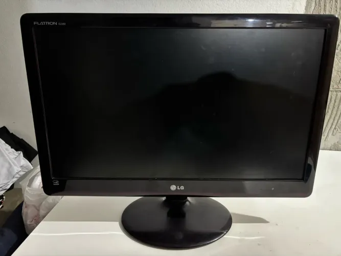 Monitor LG Flatron E2350 23? Full HD