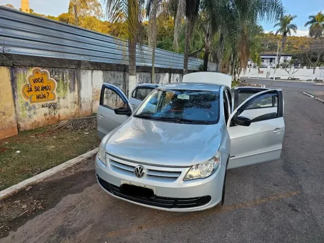 Volkswagen Voyage Trend 1.6 MI Total Flex 8V 4P 2009