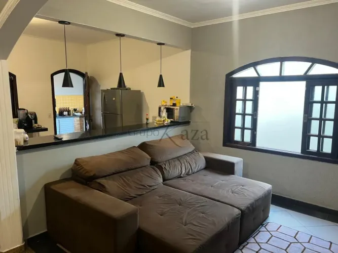 Oportunidade - Casa Sobrado - Jardim Portugal - 3 Dormitórios - 155m².