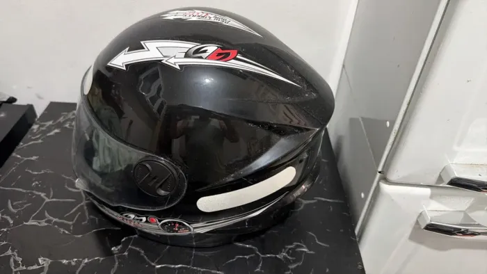 Capacete