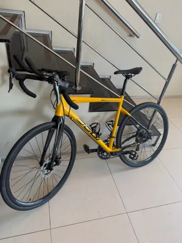 Bicicleta Oggi velloce speed 2026 usada apenas duas bezes