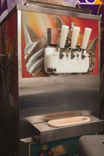 Máquina de Sorvete Casquinha