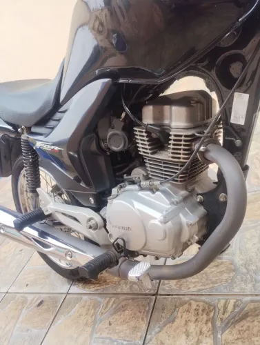 Moto do meu amigo só chama ele no ZAP *