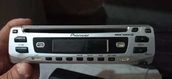 Frente para o PIONEER modelo DEH-1770 SUPER TUNER IIID 