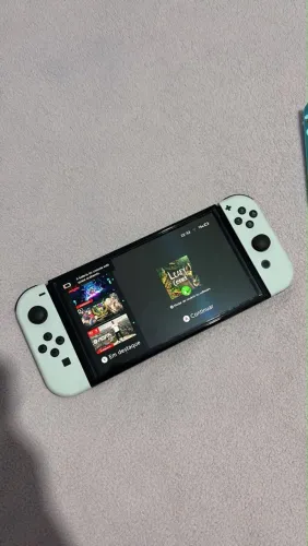 Nitendo switch Oled 64G BRANCO 3 MESES DE USO