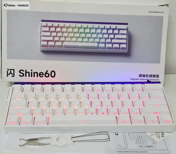Teclado magnético Akko shine60he 60% -ótimo estado