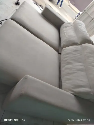 Sofá cama retrátil 3 lugares.