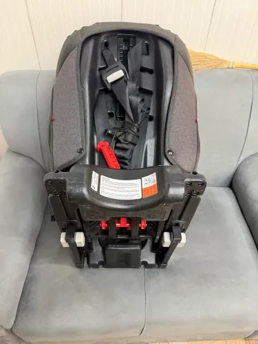 Vendo Cadeirinha para Carro Fisher-Price All Stages Fix 0 a 36kg - Cor Marrom/Café