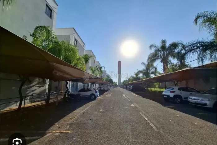 APARTAMENTO EM OTIMA LOCALIZAÇÃO