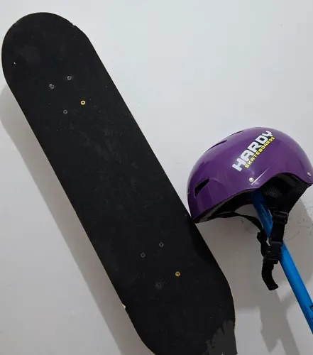SKATE + CAPACETE
