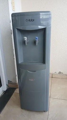 Bebedouro Refrigerador Galão GFN 2000 Inox 127 V Marca ibbl