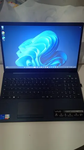 Vendo Sony Vaio i5 - Intel iRISxp graphics