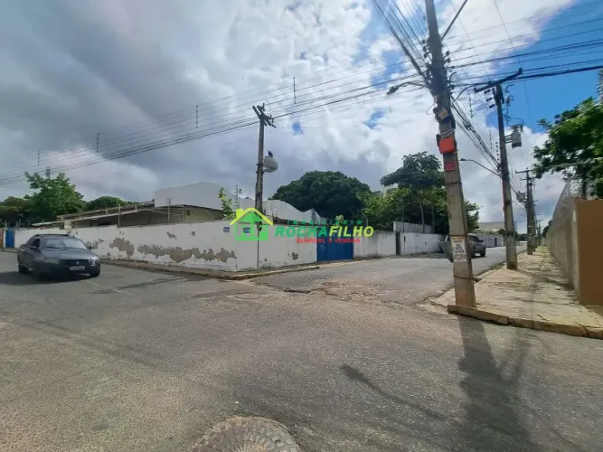 Terreno à venda. 2000 m² por 2200000 - Horto - Teresina/PI