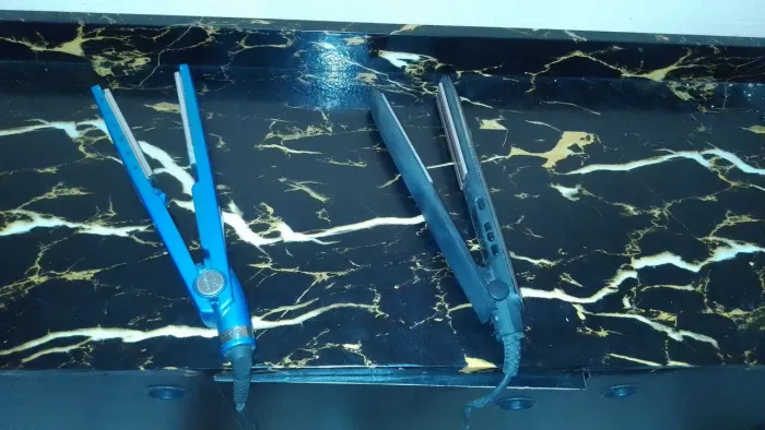 Par de chapinhas alisantes para cabelos 