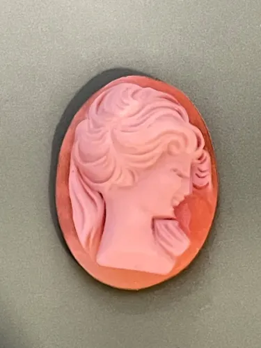 Cameu Antigo Autêntico Entalhado Em Concha - Perfil Feminino (18x24mm)