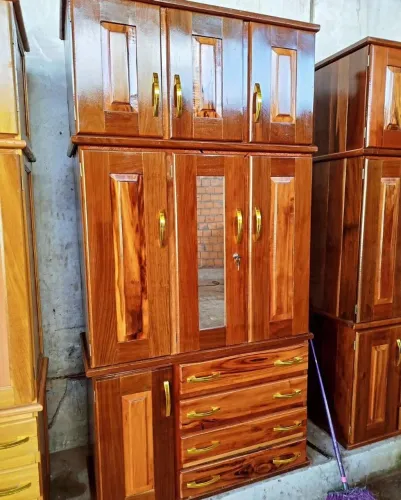 Guarda roupa de solteiro - modelo todo de madeira Novo de solteiro fabricação própria!