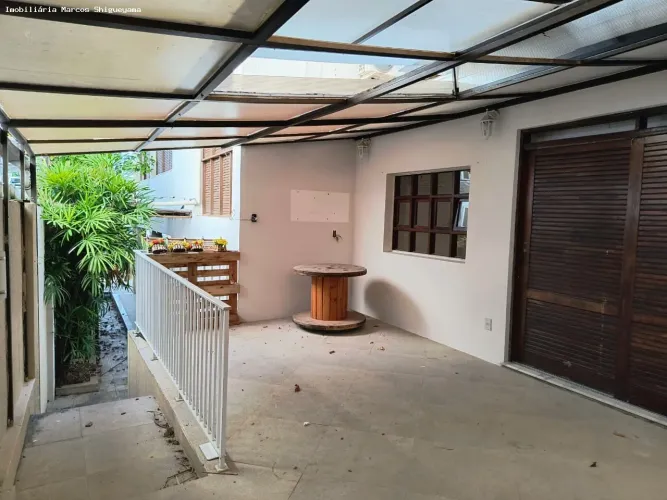 Casa Comercial para Locação em Salvador, Caminho das Árvores, 10 dormitórios, 3 banheiros,