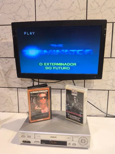 FITA VHS o EXTERMINADOR DO FUTURO 1 E O 2 - O JULGAMENTO FINAL RARÍSSIMO
