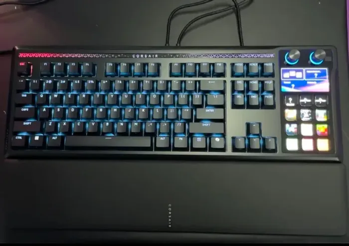 Teclado Mecânico Corsair GALLEON 100 SD RGB + Stream Deck Integrado