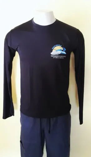 Uniformes profissionais em geral.
