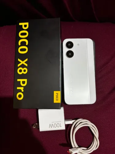 Poço x8 pro 8gb de ram,512 de memória interna,completo.