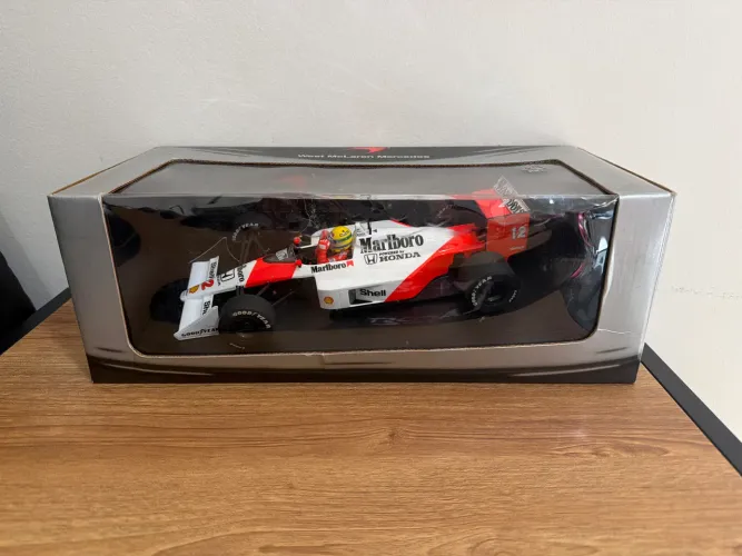 Ayrton Senna Pauls Model McLaren Mercedes 1:18 GP Japão 1988