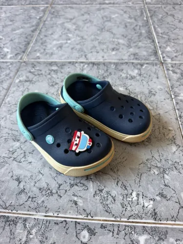 Crocs infantil original desapego