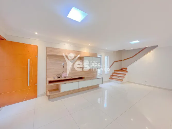 Sobrado para Locação, 3 dormitórios, suíte, espaço gourmet, planejados, 2 vg, Bairro Vila 