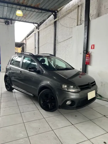Volkswagen Crossfox 1.6 MI Total Flex 8V 5P 2012