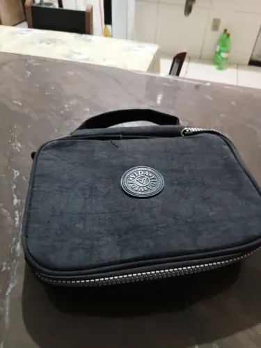 estojo box versátil e mordendo perfeito para organiza seu pertences com estilo.