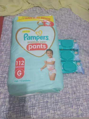 VENDO A MELHOR FRALDA PAMPERS TAM "G" + 3 LENÇOS UMEDECIDOS
