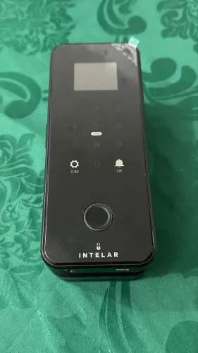 Fechadura Digital para porta de vidro com biometria Intelar