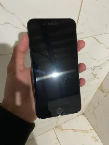 iPhone 8 Plus