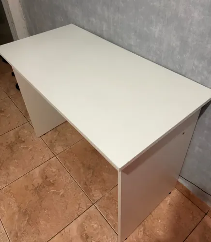 Escrivaninha / mesa de estudos