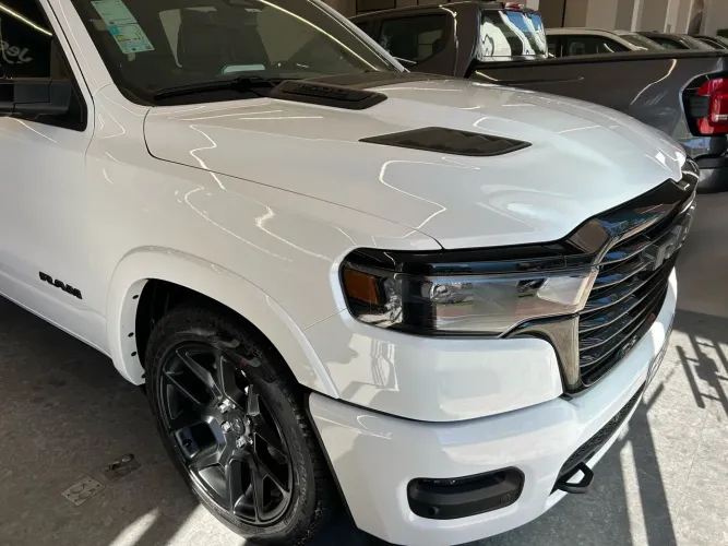 Ram 1500 Laram. Night ED. Bi-TB 3.0 4X4 Aut. 2026
