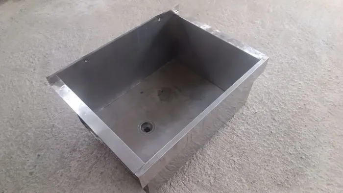 Tanque inox grande 80x60 VENDE SE 