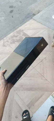 Xbox one FAT com defeito na memória 